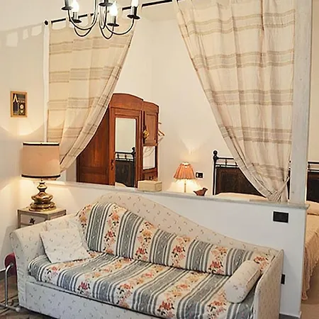 Apartment Vico Xiii
